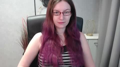 Snapshot of emma_lust94 chatting on January 23, 6:39 am emma online show from January 23, 6:39 am