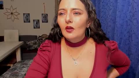 Snapshot of emma_luxy chatting on September 14, 12:24 am  emma luxy online show from September 14, 12:24 am