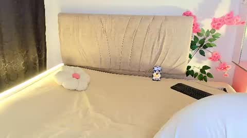 Emma online show from July 18, 2:35 am