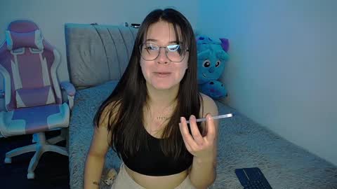 Emma online show from February 26, 1:46 am