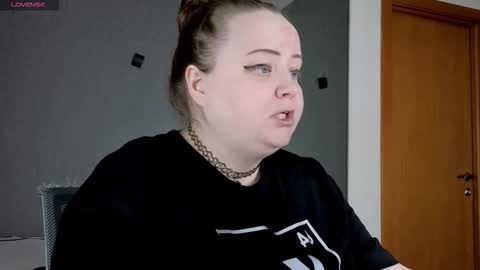 Emma Razumovskaya online show from September 30, 7:41 am