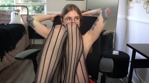 Emma Ruby online show from October 31, 5:13 pm