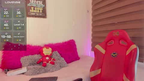 EMMA  online show from April 9, 2:48 am