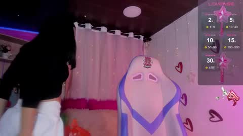 EMMA  online show from March 9, 11:03 am