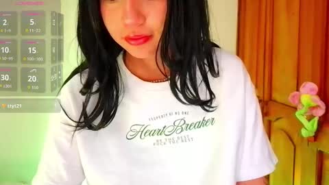 Emma web online show from October 17, 6:34 pm