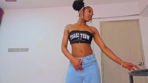 emmaalennox online show from April 11, 6:12 pm