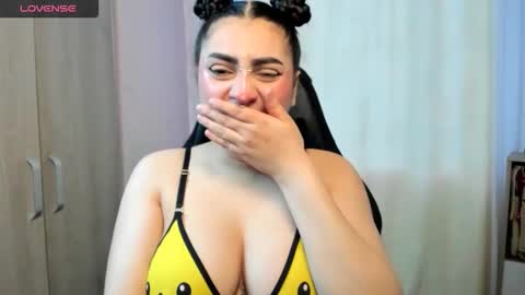 modelo independente online show from November 9, 10:34 pm