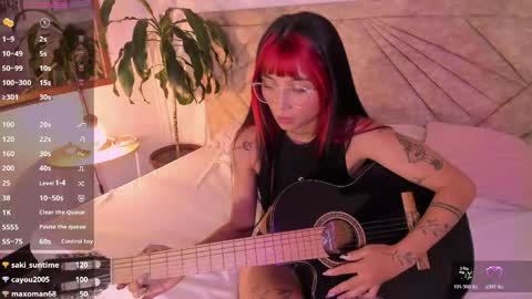          online show from June 7, 12:32 pm