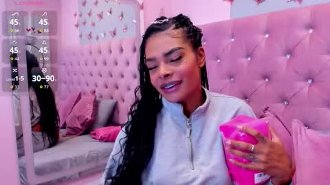 emmaebony_ online show from March 25, 11:39 am