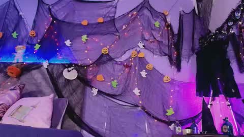  Emma  online show from October 30, 4:46 am