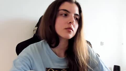 Emma online show from April 25, 1:02 pm