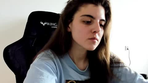 Emma online show from April 15, 8:17 am