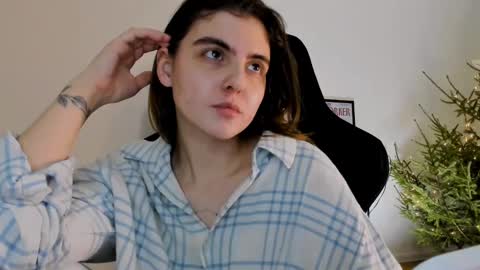 Emma online show from December 30, 7:21 pm