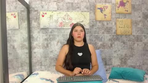 emmanixxon online show from March 30, 9:15 pm