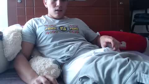 Emmanuel online show from February 19, 7:37 pm