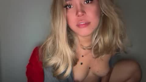 YourDreamGirl Emma  online show from February 10, 6:44 pm