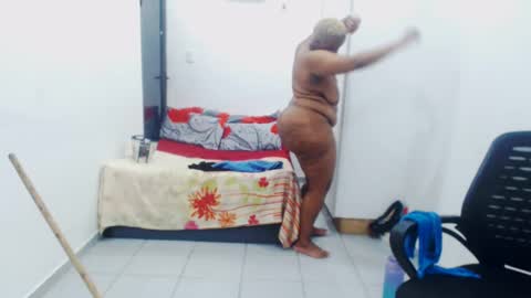 Emmy Lilly and Sam online show from December 2, 4:57 am