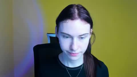 Emmi online show from March 12, 3:18 pm