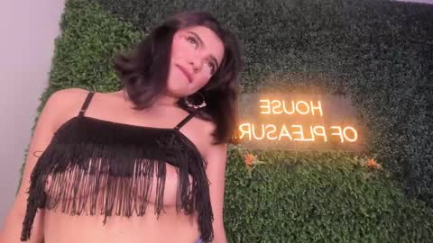 Emmiily online show from March 12, 3:35 am