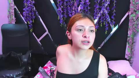 EmmilyWalker online show from December 4, 4:17 pm