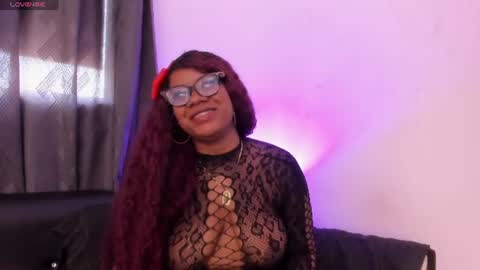 EmmilyRoose online show from July 21, 9:50 pm