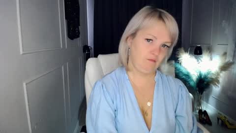 emmmam online show from April 10, 6:30 am