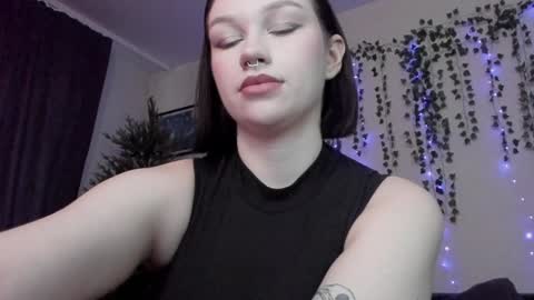 Emily Johny online show from December 5, 6:26 am