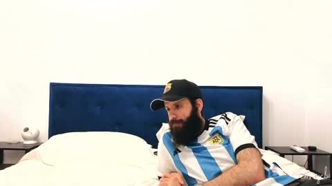 Em online show from June 8, 1:50 am