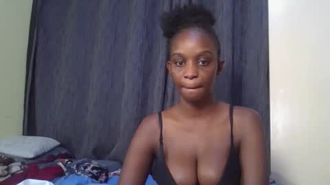 empress_emma online show from April 5, 11:18 am