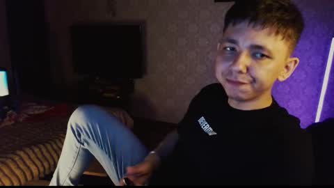 emveeboy96 online show from April 1, 8:17 pm