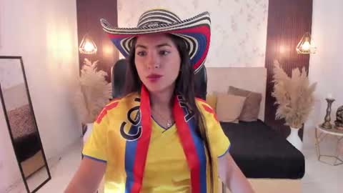 emy online show from July 7, 11:25 am