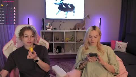 Maria and James online show from June 30, 10:47 am