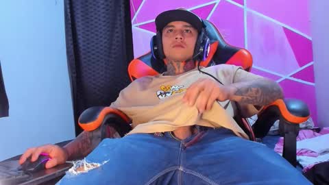 enjoymycock99 online show from March 29, 4:58 am