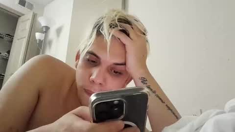 enriquezmartinezjesus92 online show from November 9, 10:23 pm