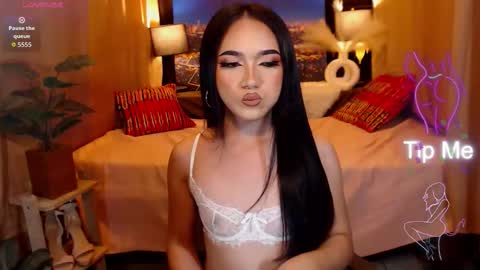 enticingkendra online show from May 21, 7:20 pm