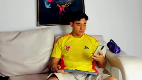 enzo_corleone online show from May 3, 12:38 am