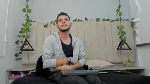 ENZO online show from November 4, 2:51 pm