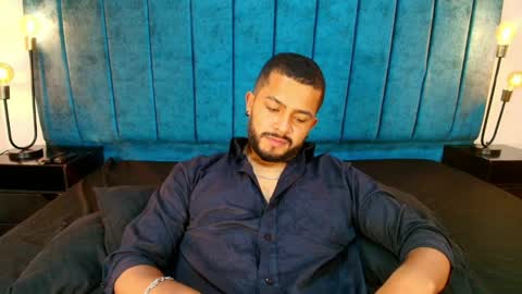 Enzo Vitale online show from April 5, 11:40 am