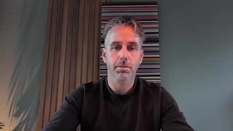 Snapshot of enzoenzo7 chatting on October 22, 7:55 am Enzos Massive Cock online show from October 22, 7:55 am