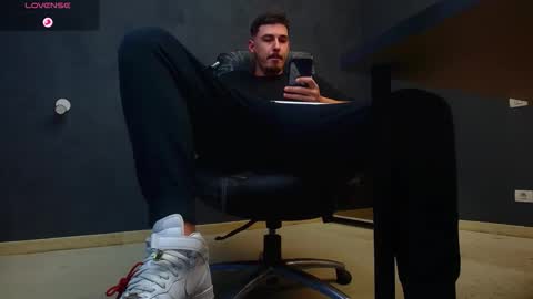 EnzoRace online show from October 16, 10:37 am