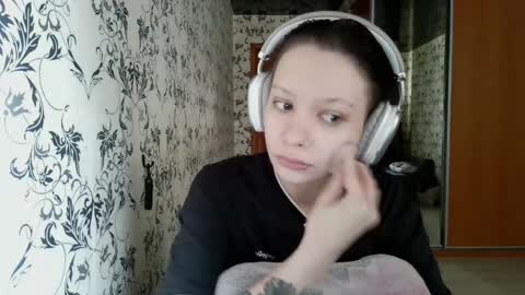 Lucy NEXT STREAM January 5 HNY  online show from April 11, 7:24 am