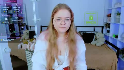 erica_love_ online show from November 18, 8:28 am