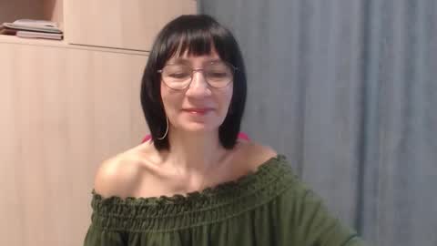 ericablack8 online show from February 11, 1:59 pm