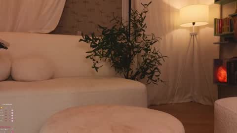 Call me Erica online show from March 3, 3:43 pm