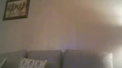 ericcamm online show from June 23, 8:59 pm