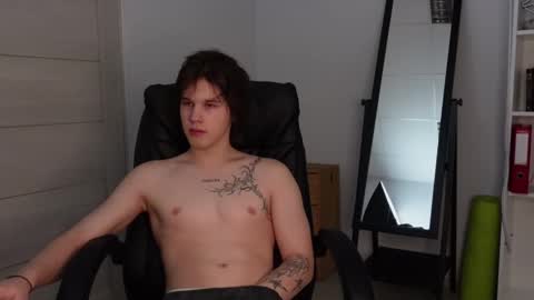 ERICK GRANT online show from February 9, 10:11 pm