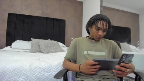 Your Erick Hoffman online show from January 12, 5:03 am