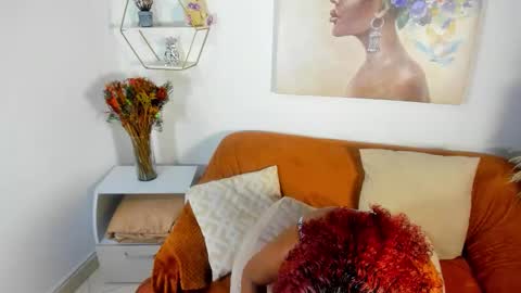 E R I K A  - L  Y R I C S online show from March 4, 4:53 am