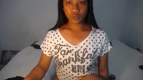 erika_madrigal online show from March 7, 5:17 pm