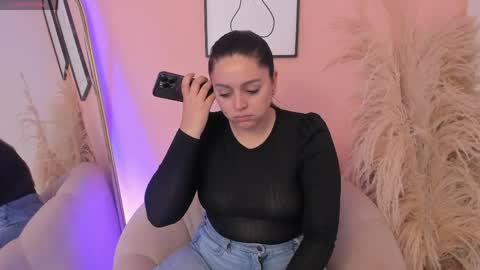 Erika Mendez online show from April 23, 8:54 pm